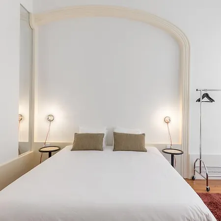 Гостевой дом The White Box House