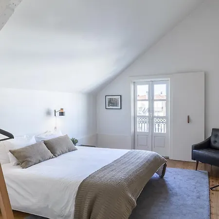 Гостевой дом The White Box House *