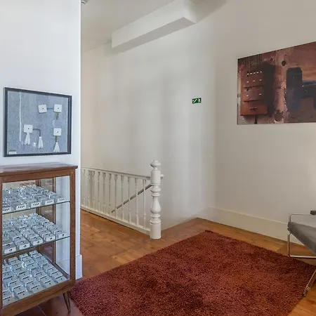 The White Box House Πανσιόν