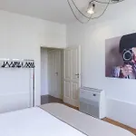 בית הארחה The White Box House פורטו