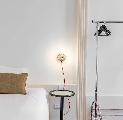 The White Box House Guest house *