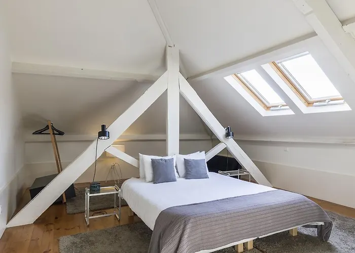 The White Box House Guest house Porto