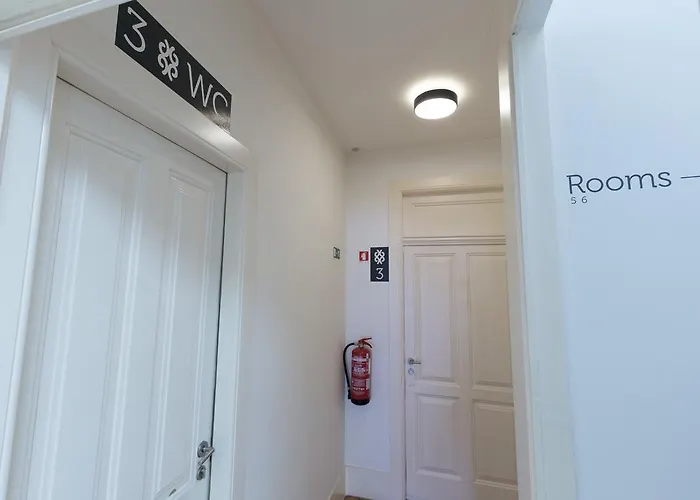 Pensjonat The White Box House *